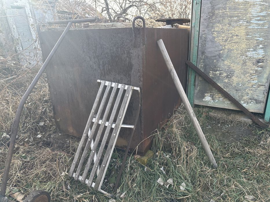 Продам емкость , три куба .