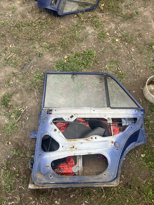 Продам двери ваз 2107 и 2105