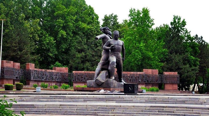 Квартира возле Мустакилик Ташкент Сити