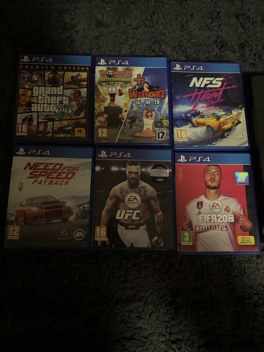 Ps 4 с 2бр джойстика и 6 игри