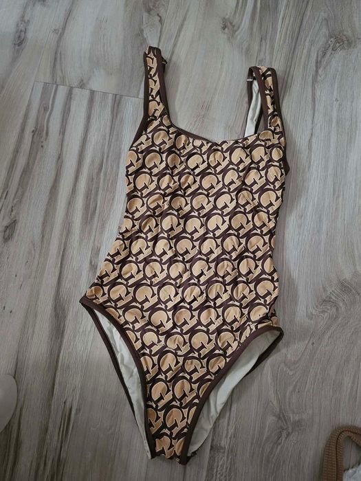 Бански Guess и други