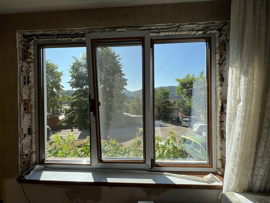 PVC и AL дограма, вътрешни щори, комарници, стъклопакети