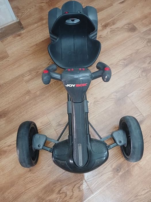 Детский car sotiladi