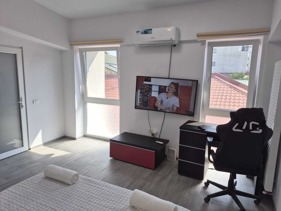 Studiouri+apartament complet utilate, str. Pescăruș-Faleză Nord, ideal studenți, centrale pe gaz, mobilier nou, wi-fi, bucătărie utilată, baie proprie