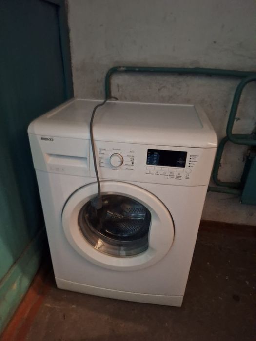 Продам стиральную машину BEKO