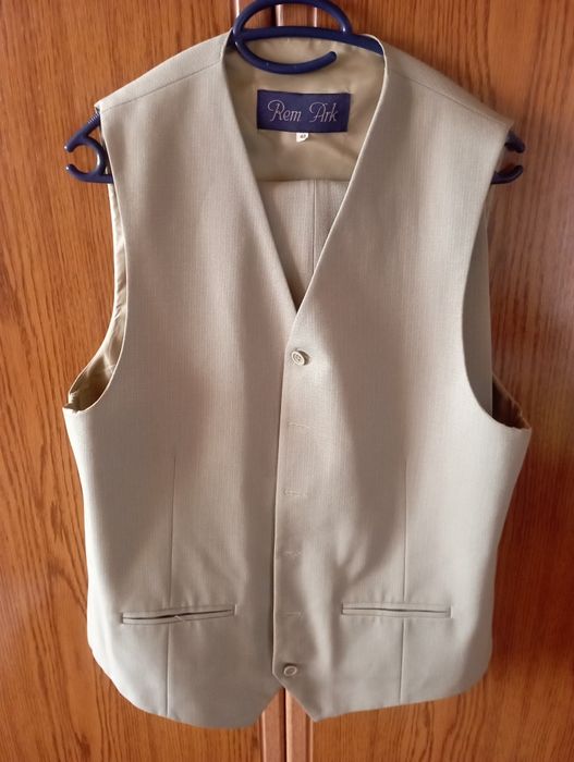 Costume bărbătești