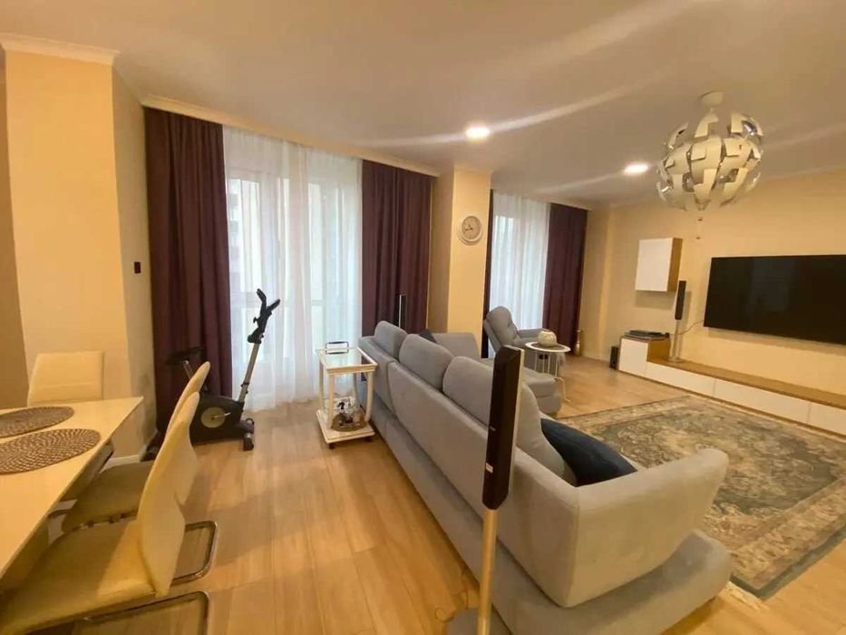 Дава се под наем Тристаен апартамент в София, Зона Б-18 - 90 кв.м за 765 € - Снимка #3