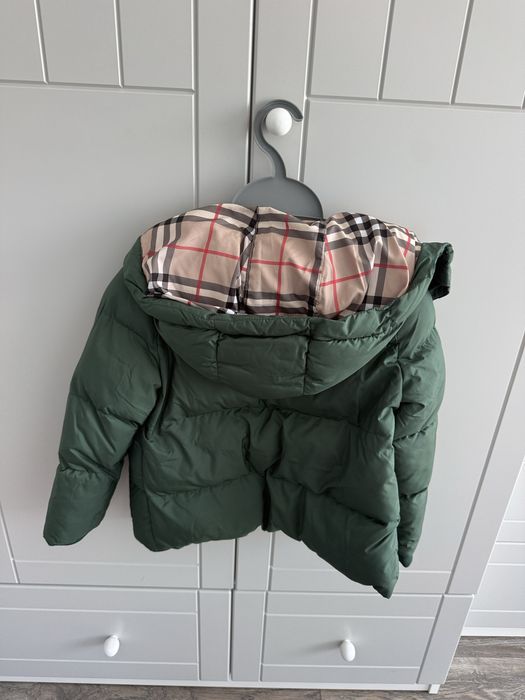 Яке детско Burberry