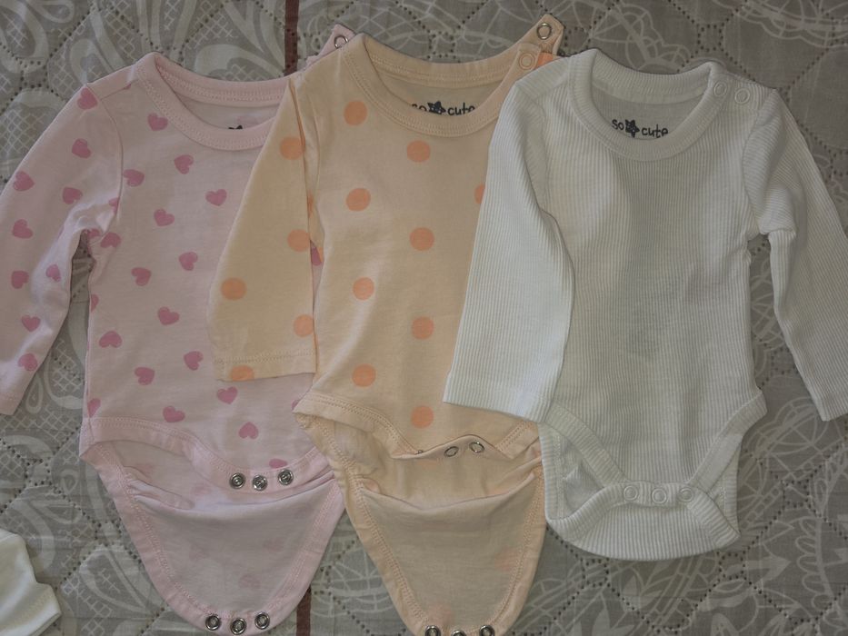 неща за момичета от 0 до 6 месеца