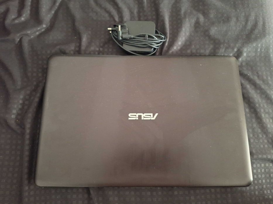 Laptop Asus X541U