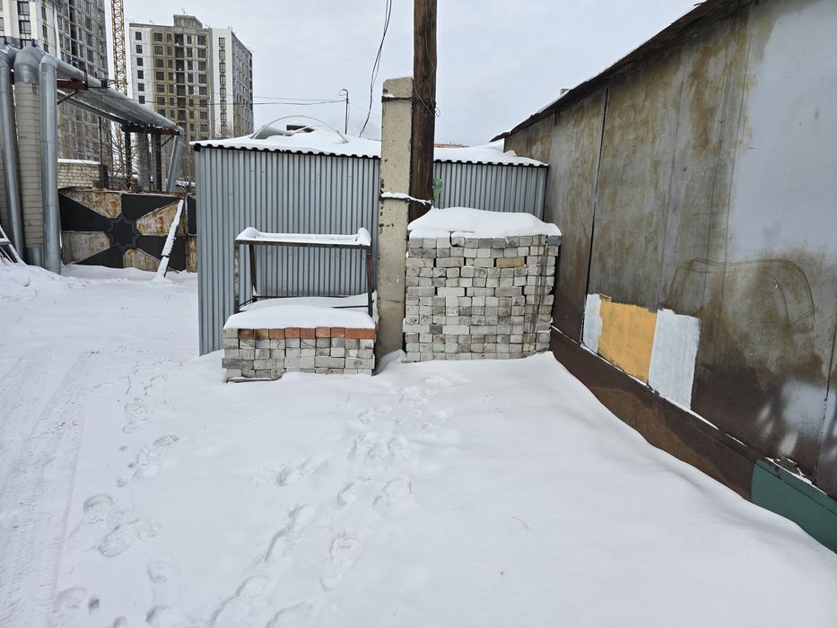 Продам кирпич с места