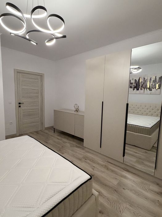 Inchiriez apartament  2 camere , zona BMW