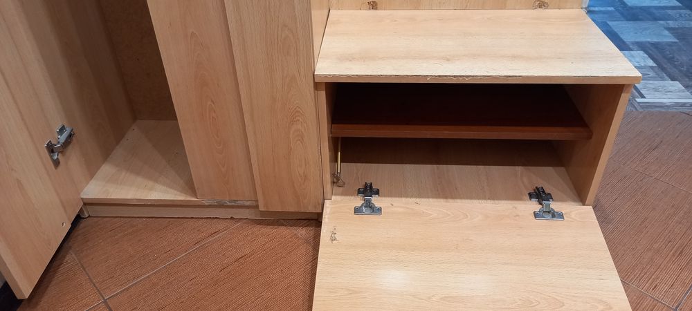 Шкаф для одежды в прихожку