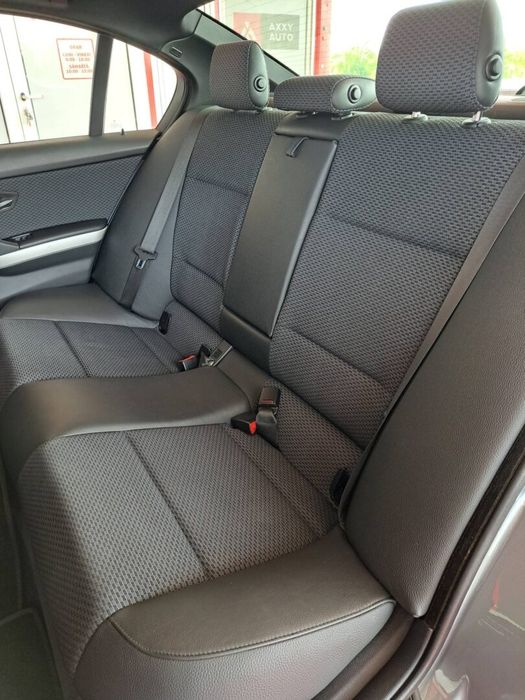 BMW 320D *AUTOMAT*navigația mare*Rate fixe*Livrare GRATUITĂ *