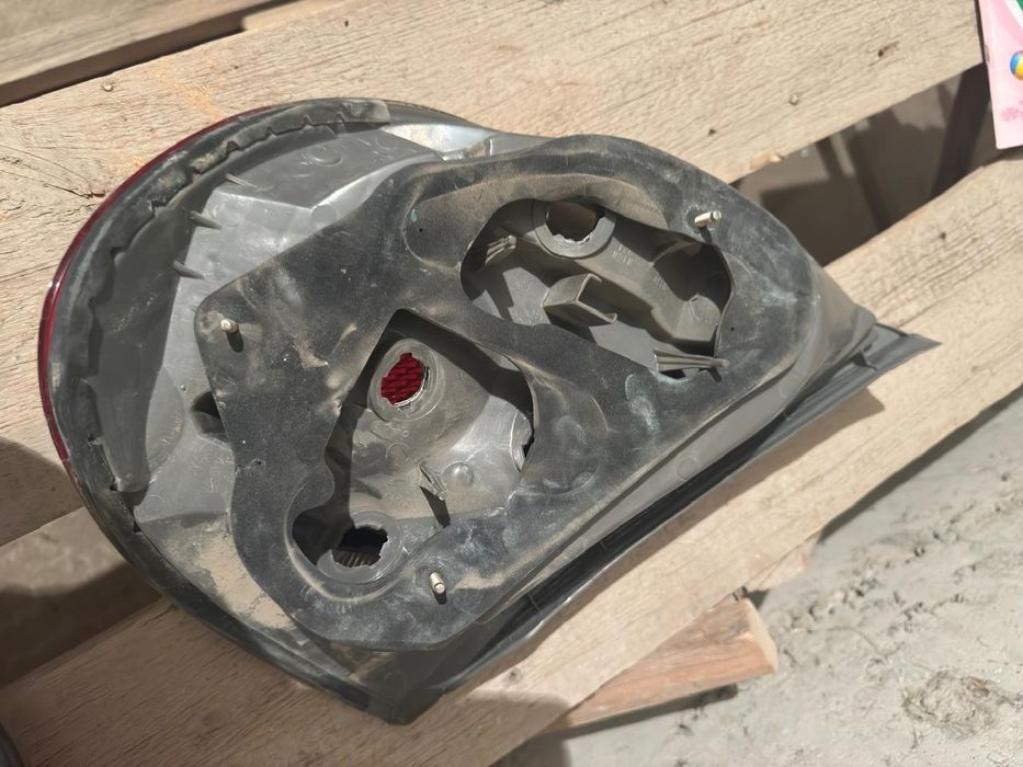 Камри 35 артынғы фонарь.