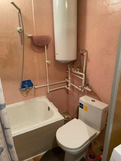 Продавам  тухлена къща в много добро състояние. House for Sale.