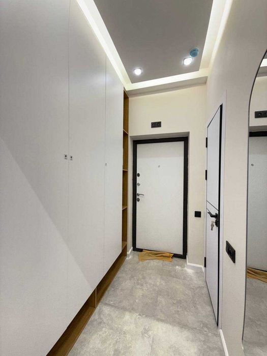 ЖК Ikat 1 комнатная студия Евроремонт 29м2 , Ор-р Мега планет тц