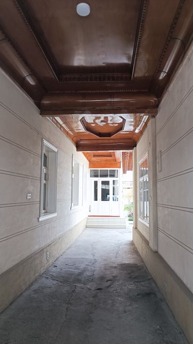 Ховли Уй сотилади