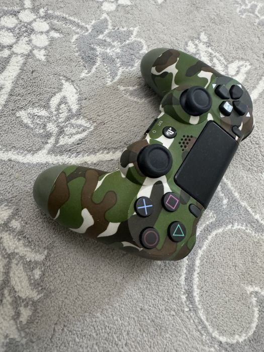 Продам джостик ps4