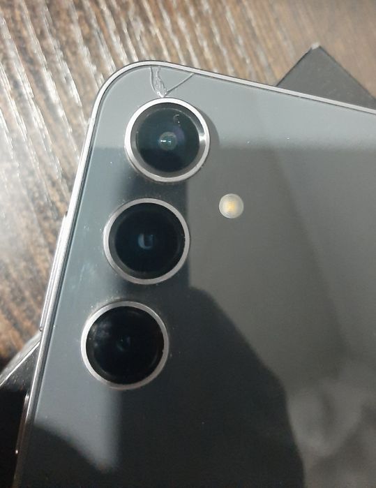 Срочно Продам S23fe. 8/256. Vietnam