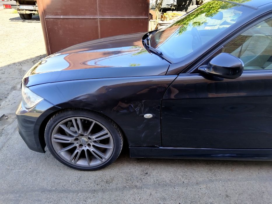 Aripa stanga BMW Seria 3 E90 Facelift an 2008-2012