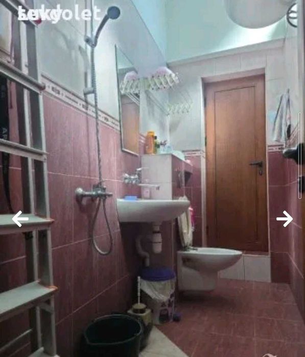 Атрактивен  имот.Самостоятелна къща-Два етажа(първият търговска площ).