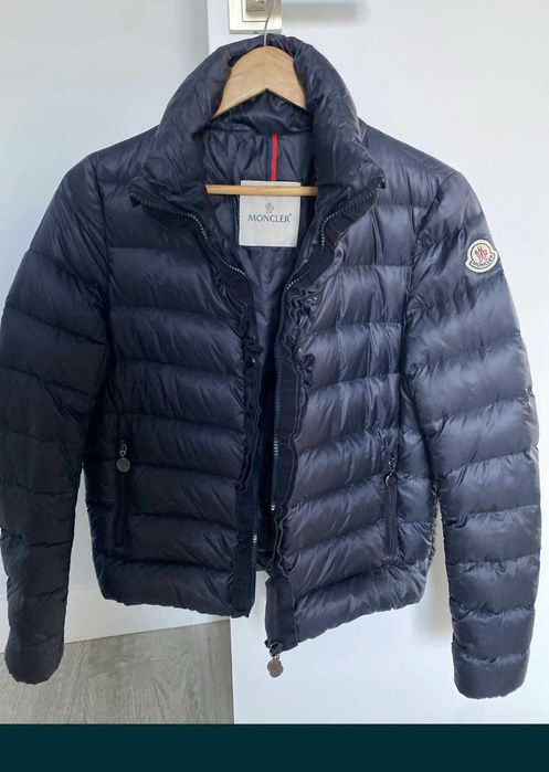 Geaca de dama Moncler, puf, originala