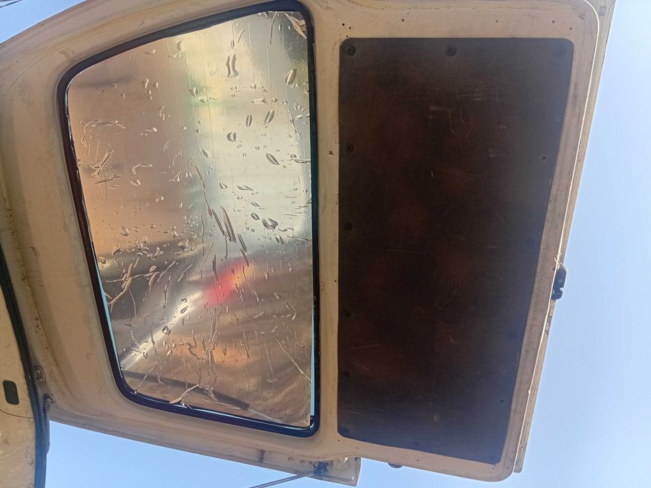 Продам заднюю дверь Дамас