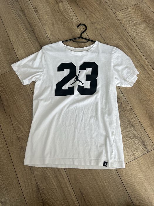 Тениски Nike й Jordan