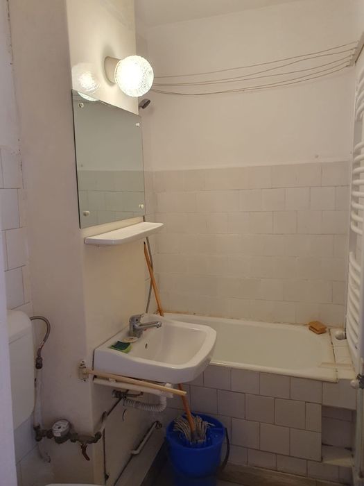 Garsoniera de inchiriat zona Uta