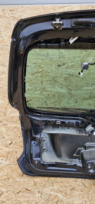 Haion Volkswagen Golf 5 / Golf 6 Break, Complet Original fără rugină, cod  Culoare LC9X  prețul din Rm-Vâlcea  1 700 Lei