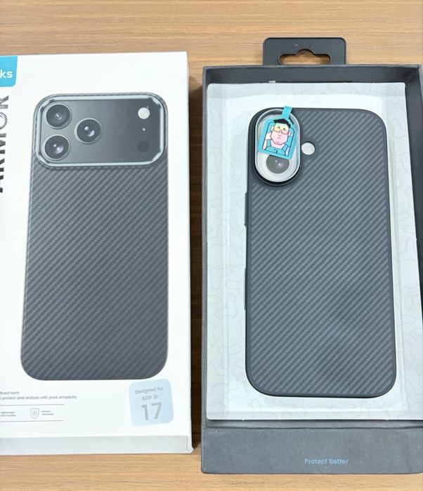 Чехол для iPhone 17 Benks Кевлар. Оригинал.