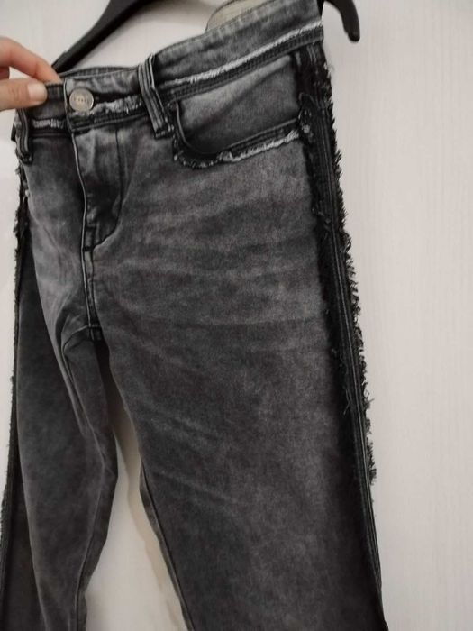 Оригинални слим дънки Levis,Diesel