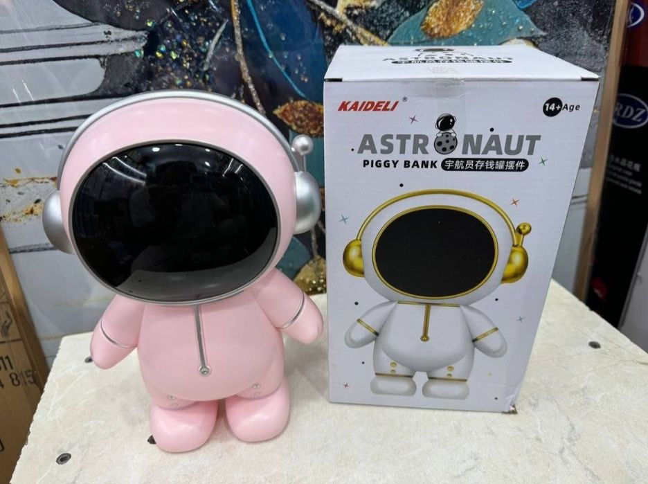 Копилка космонавт