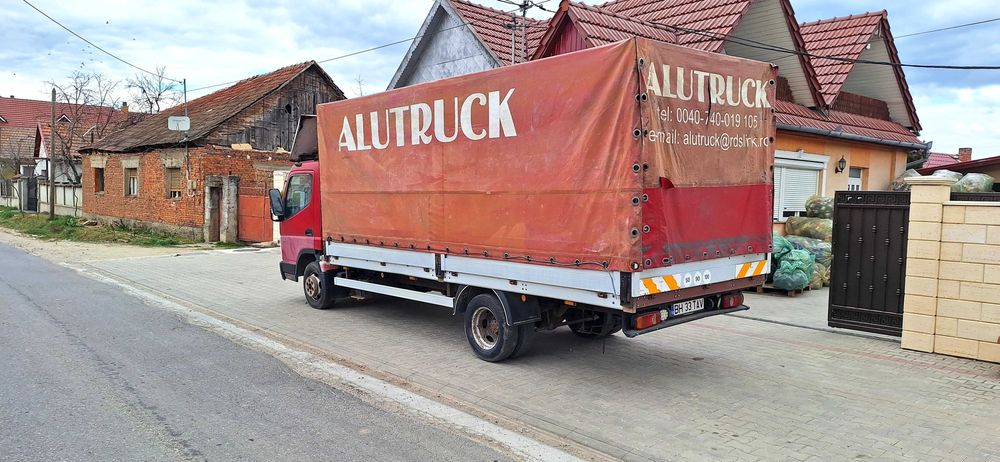 Autoutilitara Mitsubishi Canter