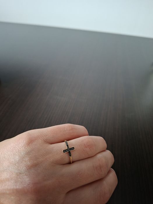 Cercei surub +inel cruce 14k