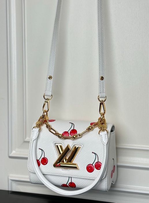 Louis vuitton чанта