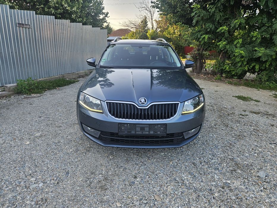 Barre Portapacchi Tetto Alpine ACE-1 Per Skoda Octavia 3 (5E) SW Post-Facelift 2017-2020 - 2 Barre In Alluminio Grigio