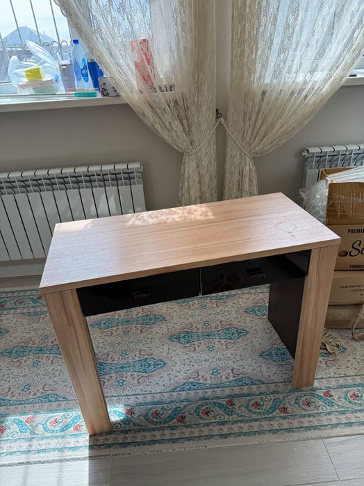 комод с зеркалом