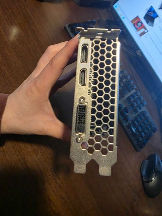 Видеокарта Palit GTX 1050 Ti 4GB