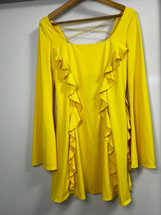 Жълта лятна рокля