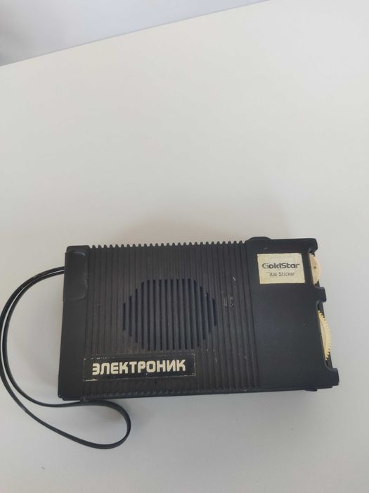 Руско ръчно радио Електроник тип уокмен