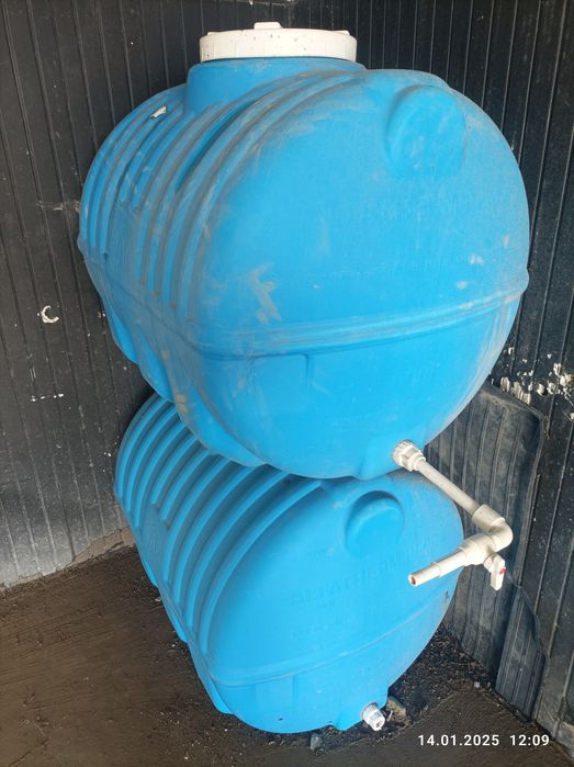 Бочкалар бар 500 хам 1000 литрлик арзан берип жиберемен