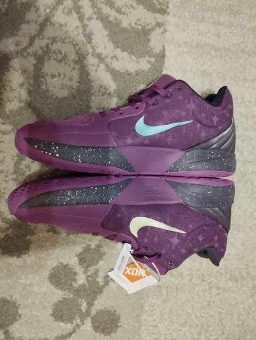 Продам кроссовки баскетбольные