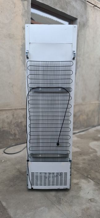 Витринный холодильник