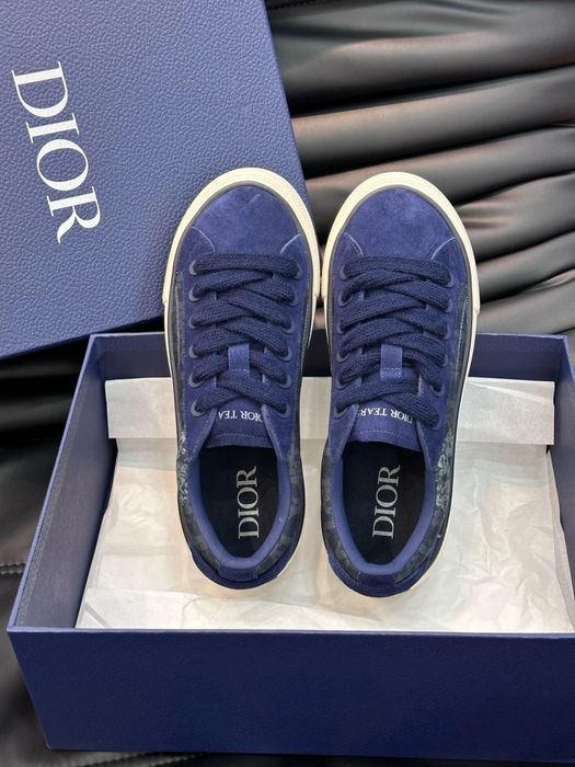 CD B23 Low Top Navy