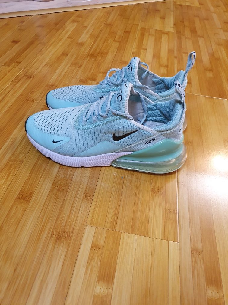 Nike air max store 270 sky blue