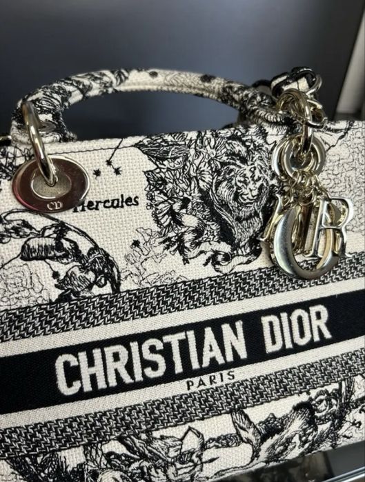 Dior paris чанта