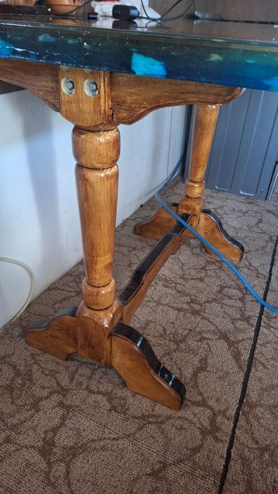 Masa de bucătărie lemn de cires si rasina epoxidica