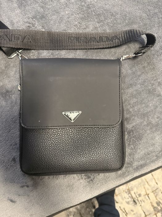 Borseta prada noua